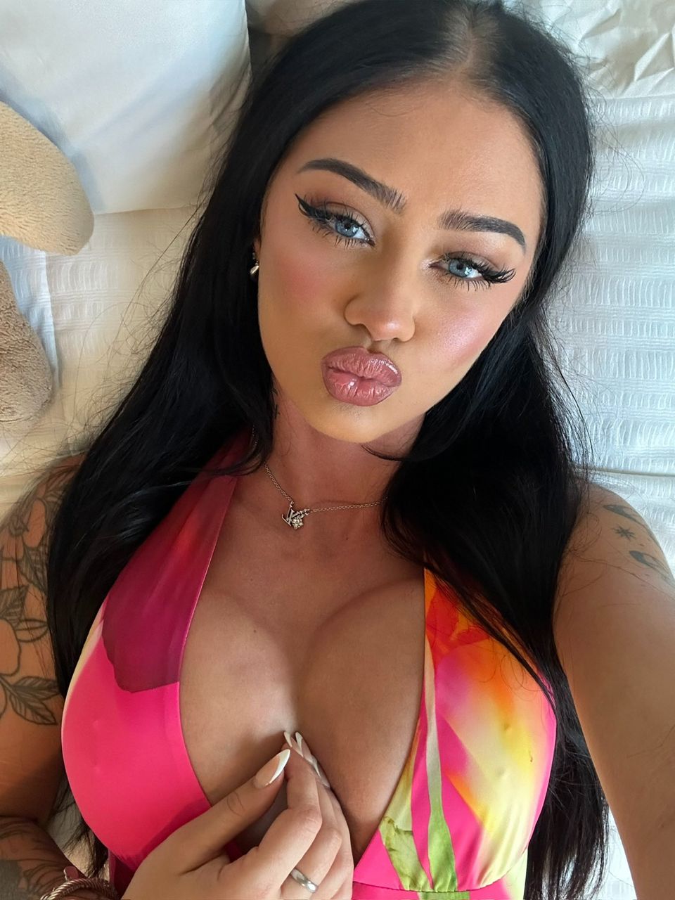 Flower Bliss X - Graceful elegance